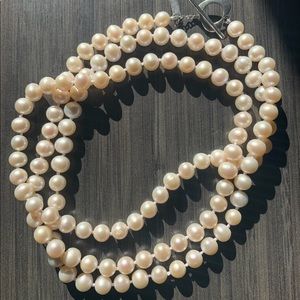 Vantel Simply Divine Necklace